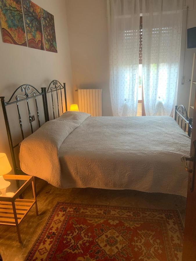 Il Girasole Bed & Breakfast Basciano Ngoại thất bức ảnh