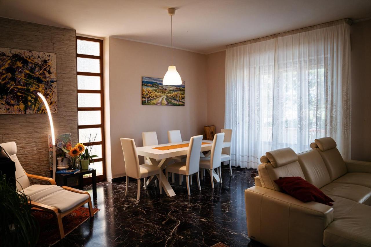 Il Girasole Bed & Breakfast Basciano Ngoại thất bức ảnh