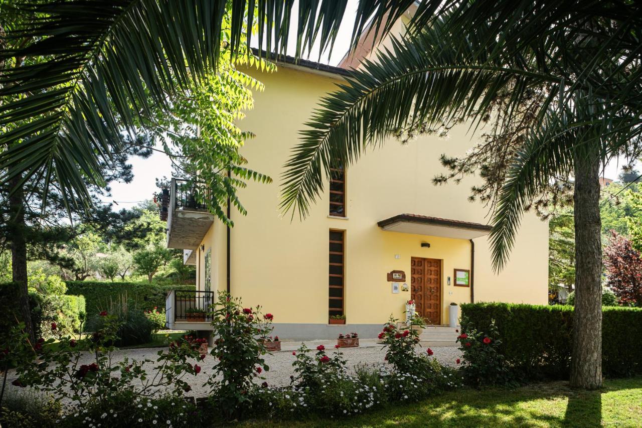 Il Girasole Bed & Breakfast Basciano Ngoại thất bức ảnh