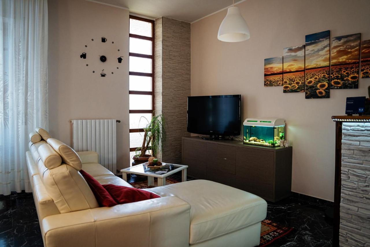 Il Girasole Bed & Breakfast Basciano Ngoại thất bức ảnh