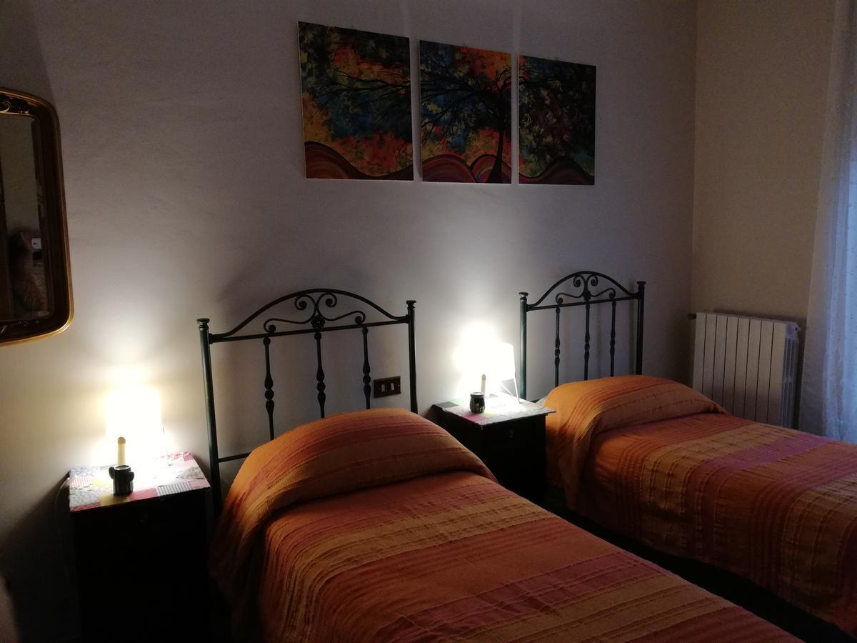 Il Girasole Bed & Breakfast Basciano Ngoại thất bức ảnh